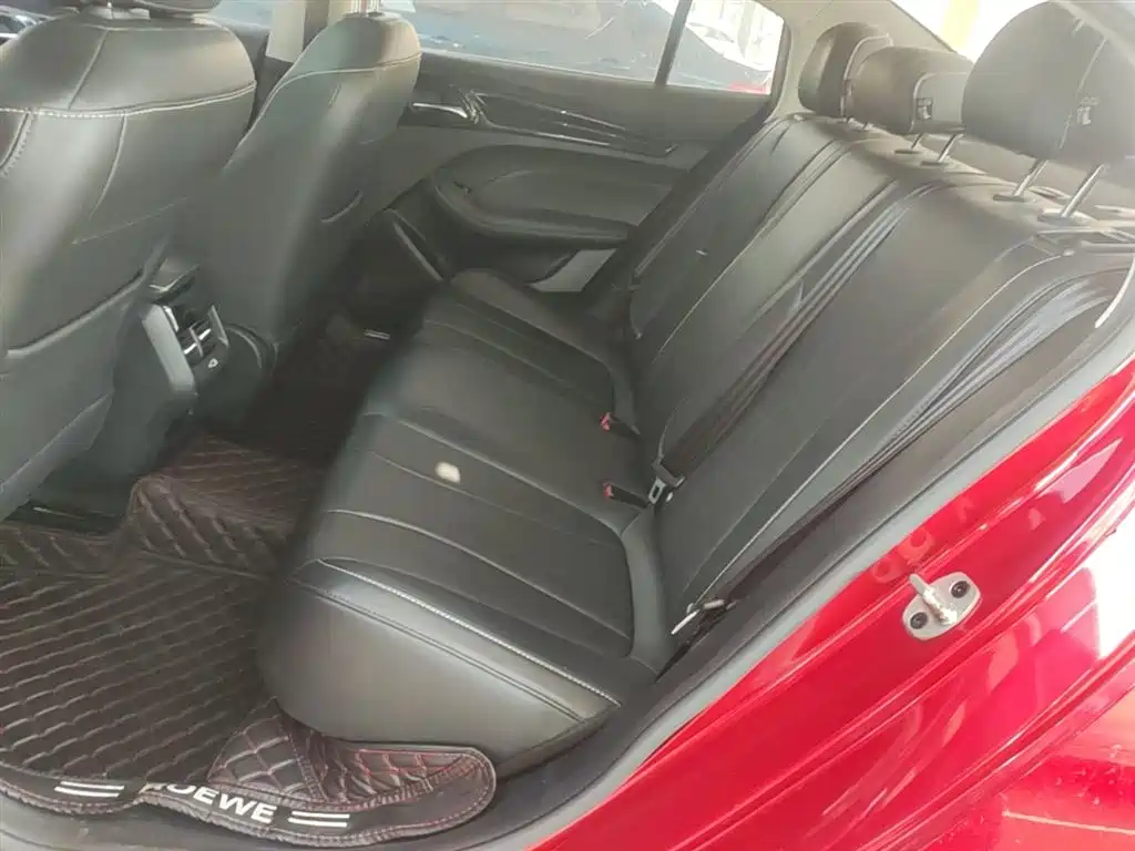 Roewe i5 2021 1.5L CVT Diamond Edition купить на сайте DeffCars