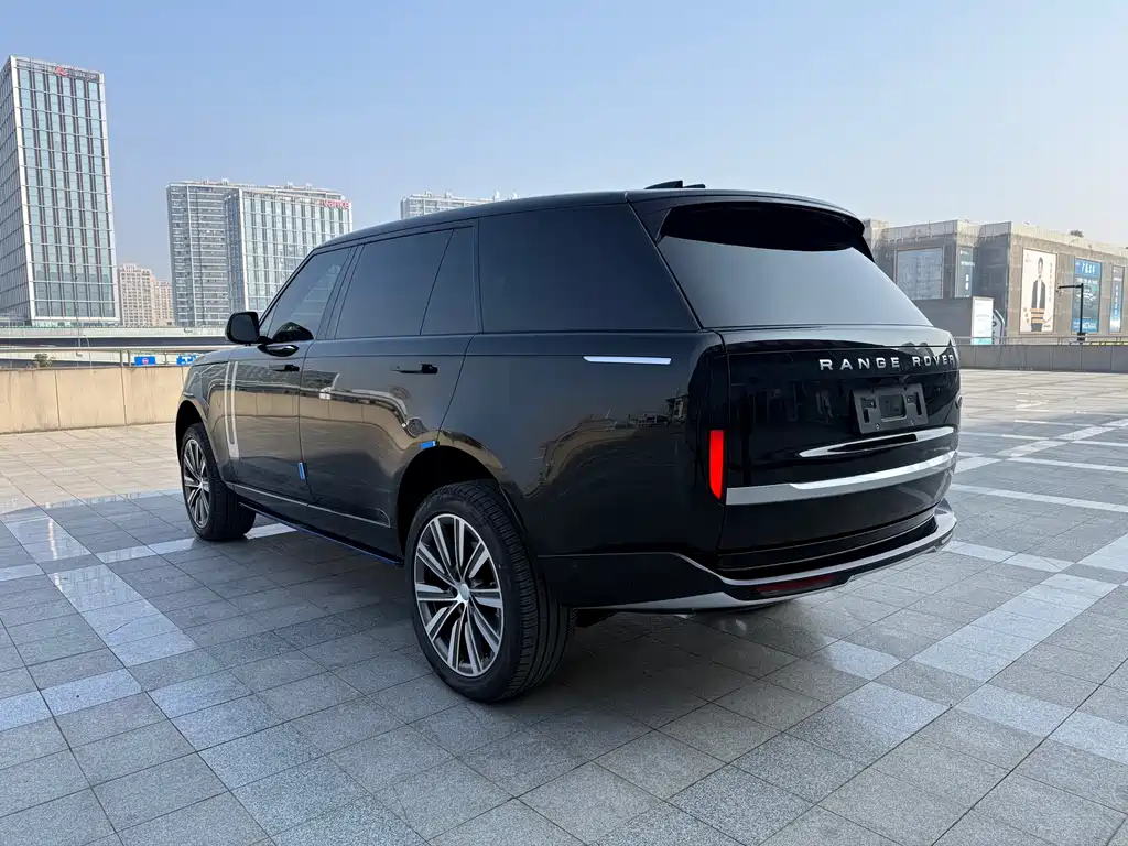 Range Rover 2025 3.0 L6 400PS Genesis Extended Edition купить на сайте DeffCars