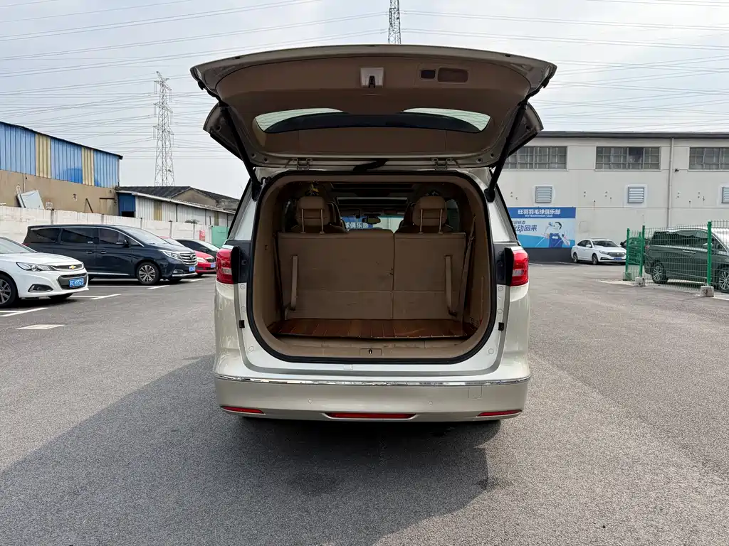 Buick GL8 2018 ES 28T luxury model National VI купить на сайте DeffCars