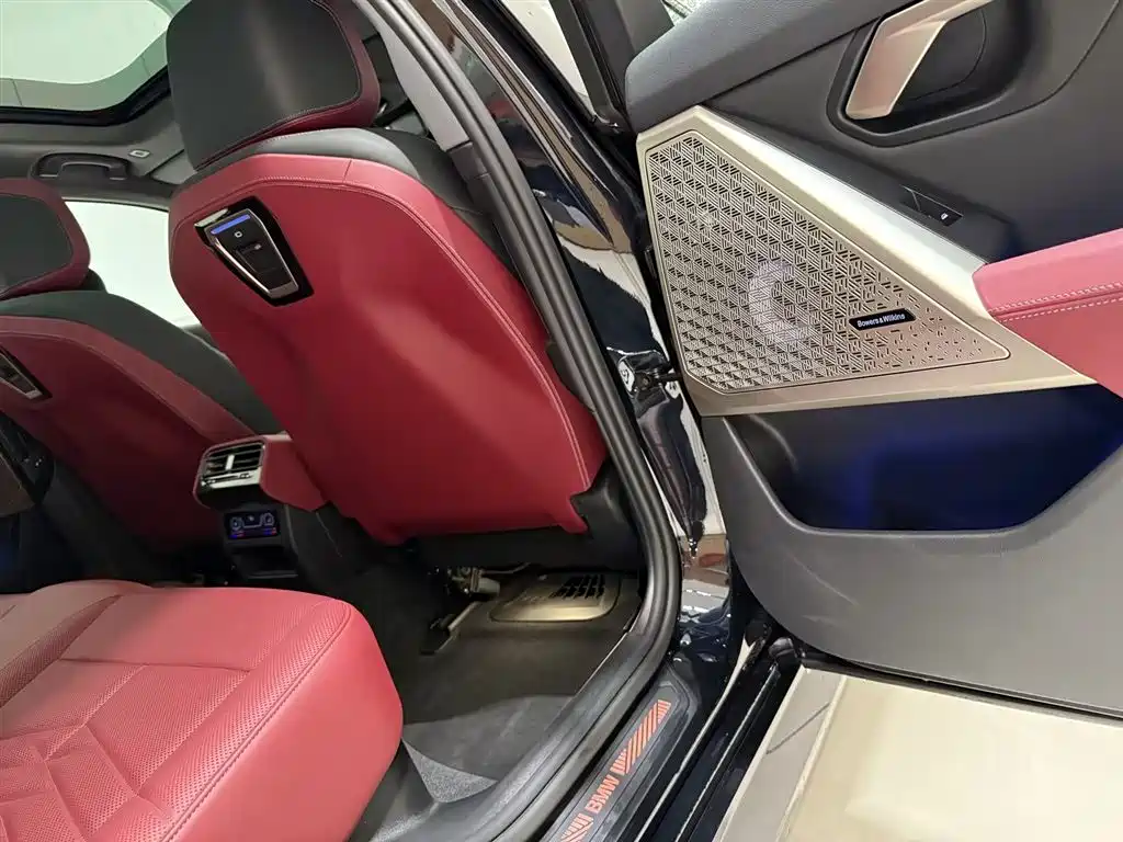 BMW 5 Series 2024 530Li Exclusive Luxury Package купить на сайте DeffCars