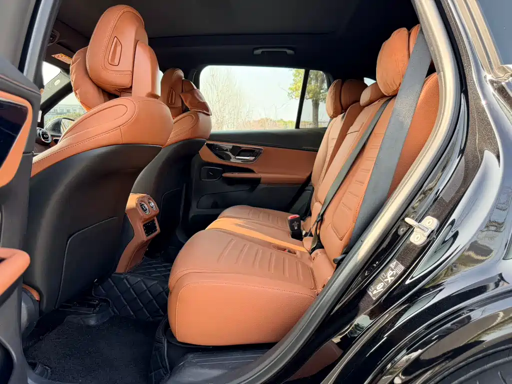 Mercedes-Benz GLC 2024 facelift GLC 300 L 4MATIC dynamic 7-seater купить на сайте DeffCars