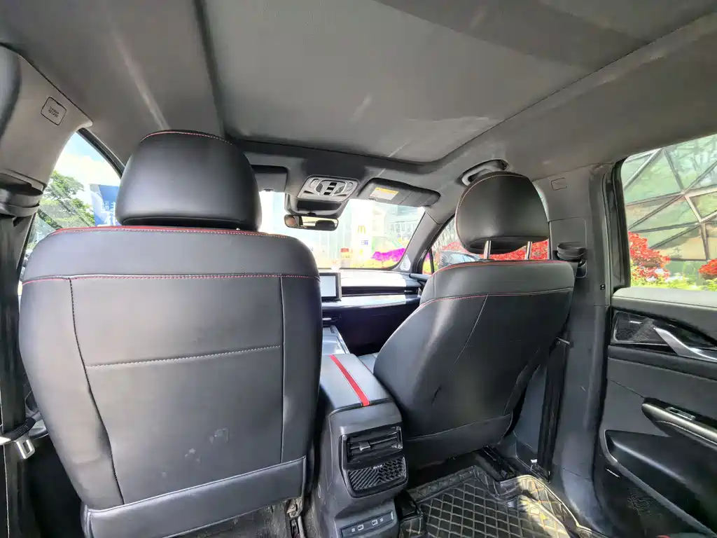 Roewe RX5 MAX 2021 Supreme Series 400TGI Automatic Luxury Cockpit Edition купить на сайте DeffCars