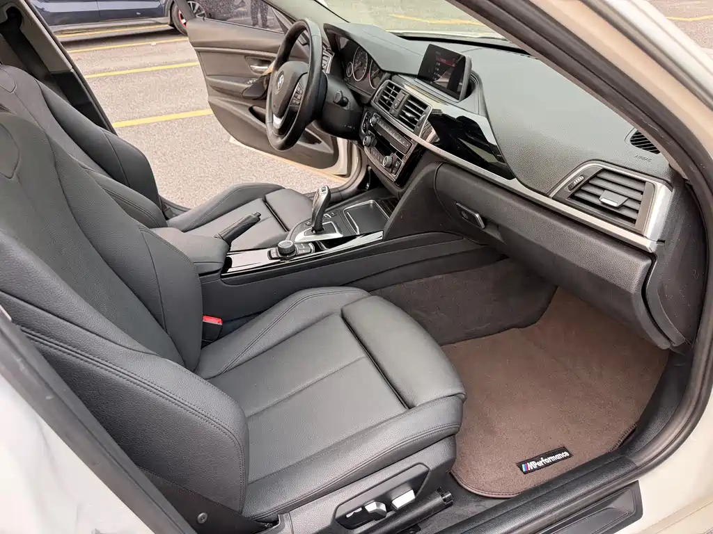 BMW 3 Series 2018 320Li xDrive Fashion купить на сайте DeffCars