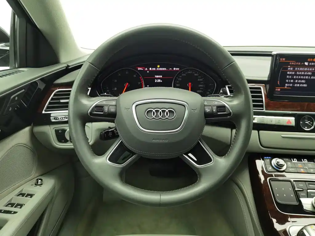 Audi A8 2013 A8L 45 TFSI quattro luxury model купить на сайте DeffCars