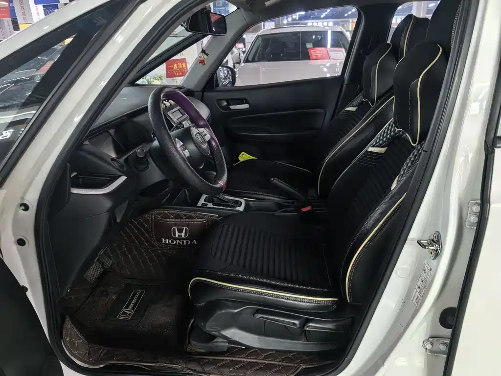 Fit 2021 1.5L CVT Fashion Edition купить на сайте DeffCars