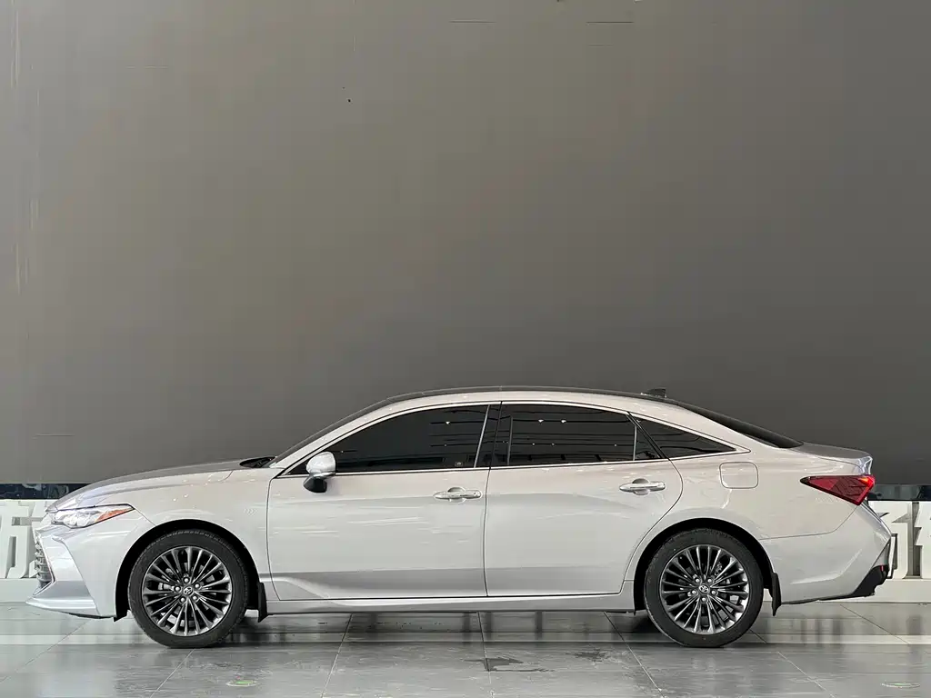 Asia Dragon 2019 2.0L XLE Exclusive Edition National VI купить на сайте DeffCars