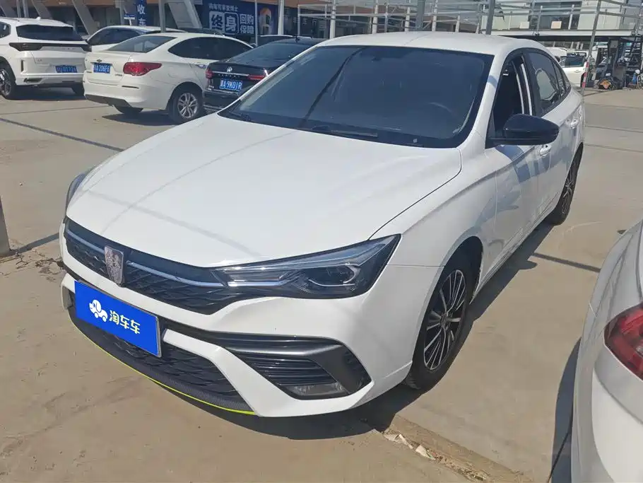 Roewe i5 2021 1.5L manual platinum version купить на сайте DeffCars