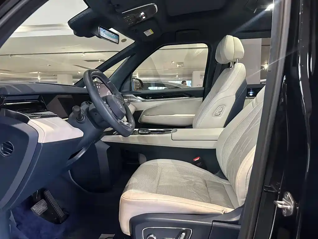 Jikrypton 009 2024 seven-seat aisle version four-wheel drive 108kWh купить на сайте DeffCars