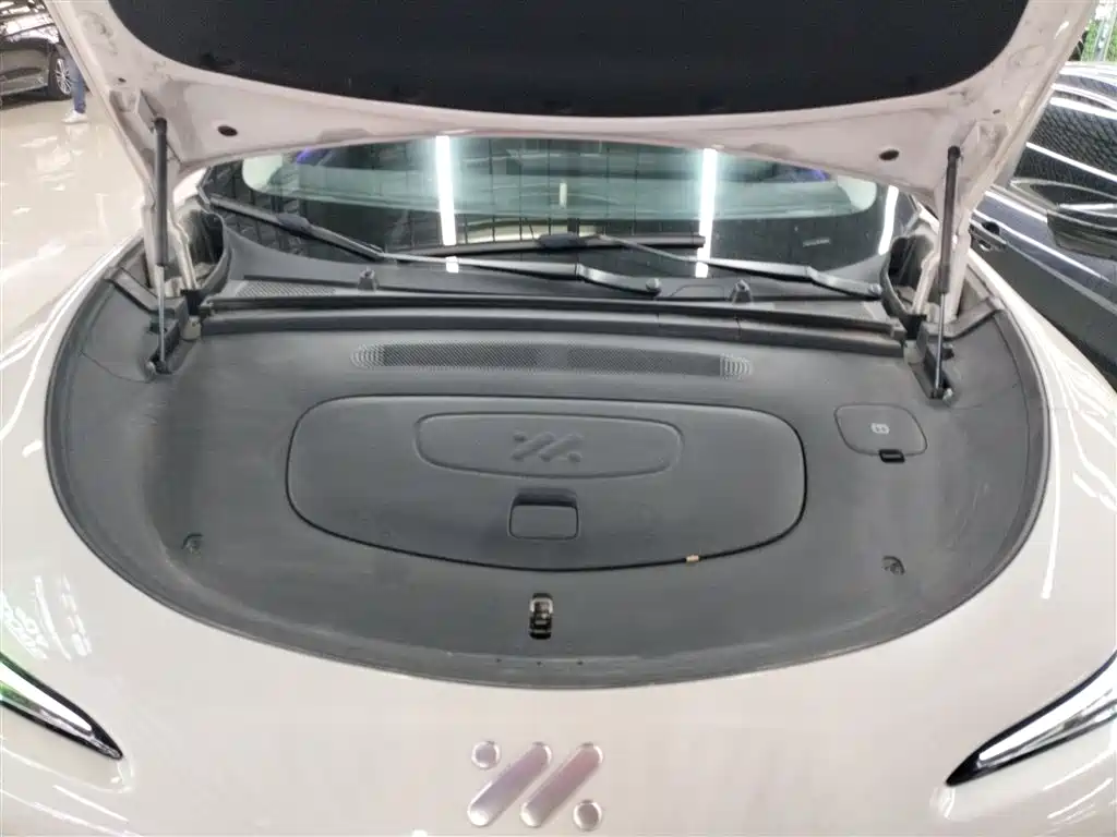 Zhiji LS6 2025 long-range Smart Lizard version купить на сайте DeffCars