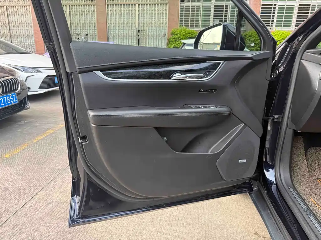 Cadillac XT5 2018 28T four-wheel drive luxury model купить на сайте DeffCars