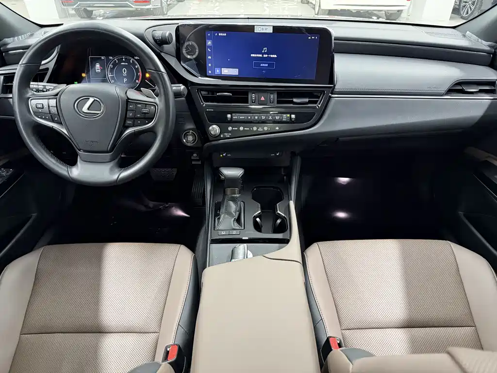 Lexus ES 2023 200 Excellence Edition купить на сайте DeffCars
