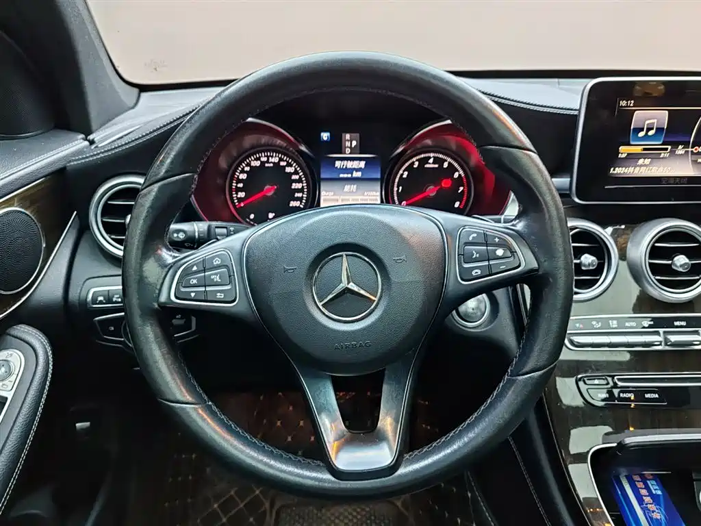 Mercedes-Benz GLC 2018 GLC 260 4MATIC luxury model купить на сайте DeffCars