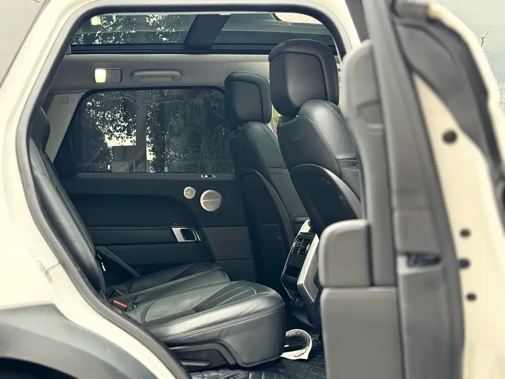 Range Rover Sport 2021 3.0 L6 SE купить на сайте DeffCars