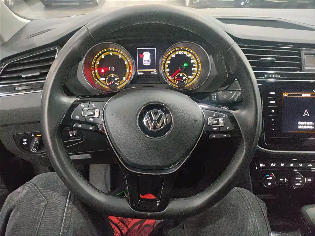 Tiguan L 2020 330TSI automatic two-wheel drive smart luxury version National VI купить на сайте DeffCars