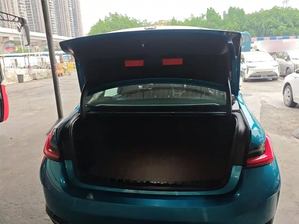 BMW i3 2022 eDrive 35 L купить на сайте DeffCars