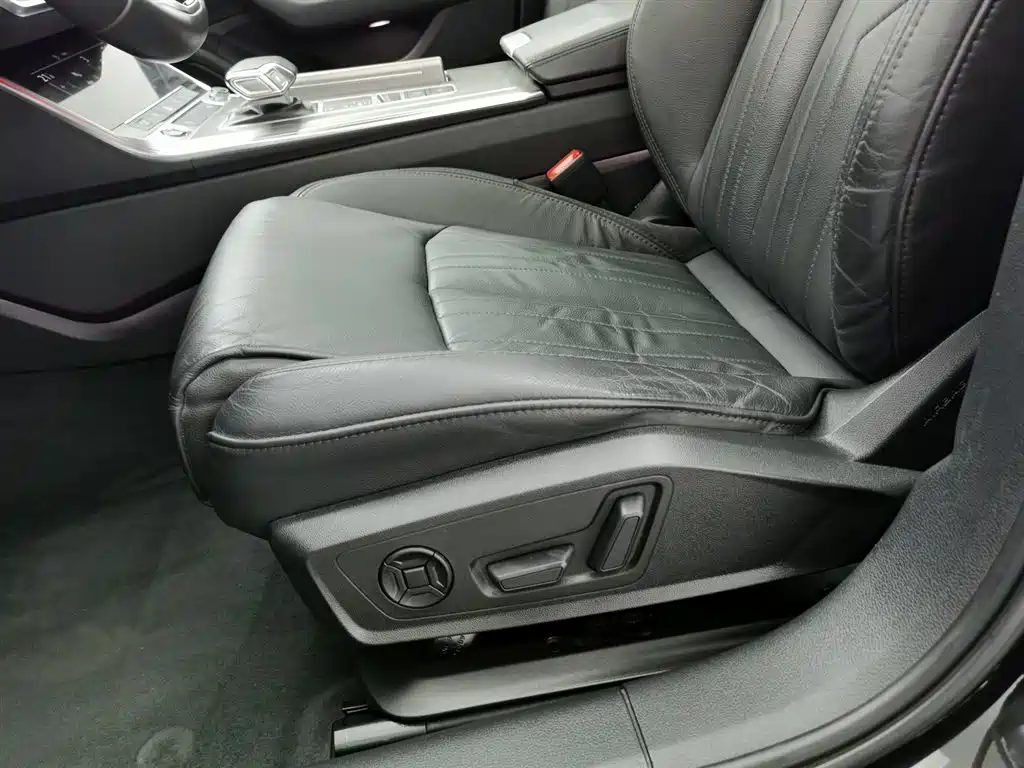 Audi A6L 2021 45 TFSI Premium Elegant Model купить на сайте DeffCars