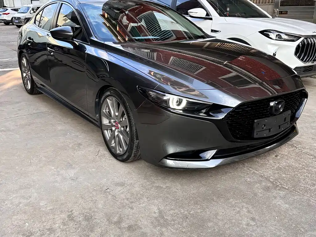 Mazda3 Angkesela 2022 2.0L Automatic Zhiya Obsidian Edition купить на сайте DeffCars