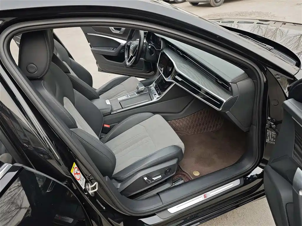 Audi A6L 2024 45 TFSI quattro premium dynamic model купить на сайте DeffCars