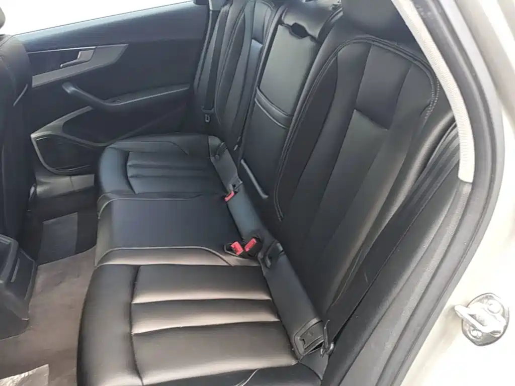 Audi A4L 2018 30th Anniversary Model 40 TFSI Enterprising купить на сайте DeffCars