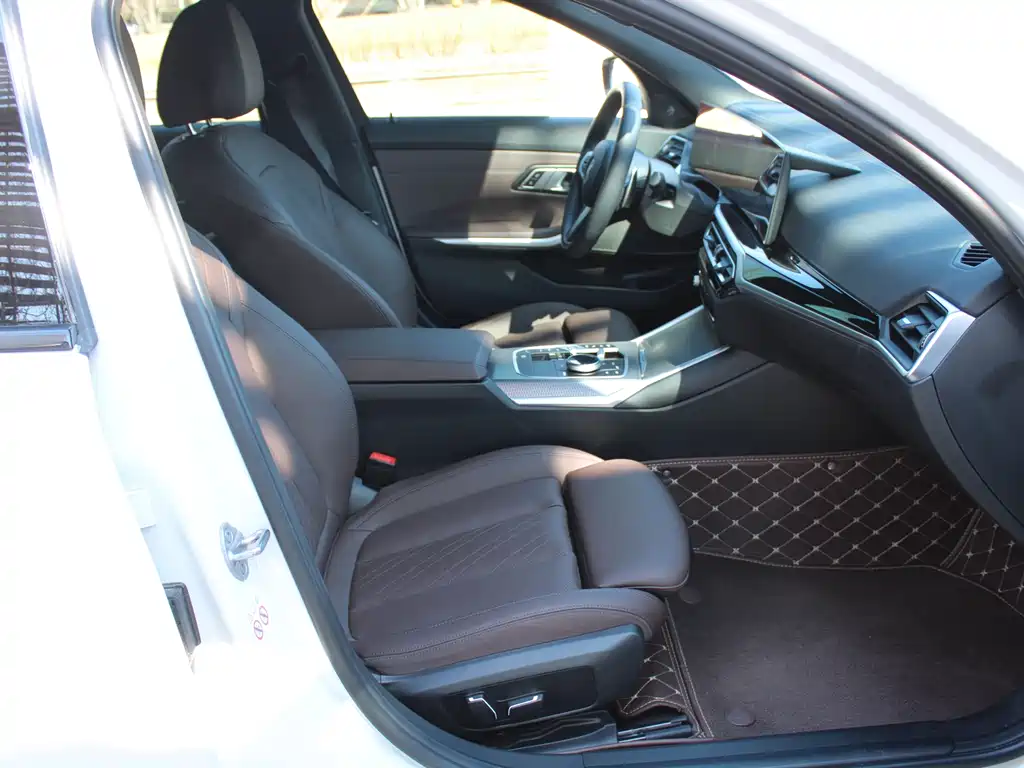 BMW 3 Series 2024 325i M Sports Night Package купить на сайте DeffCars