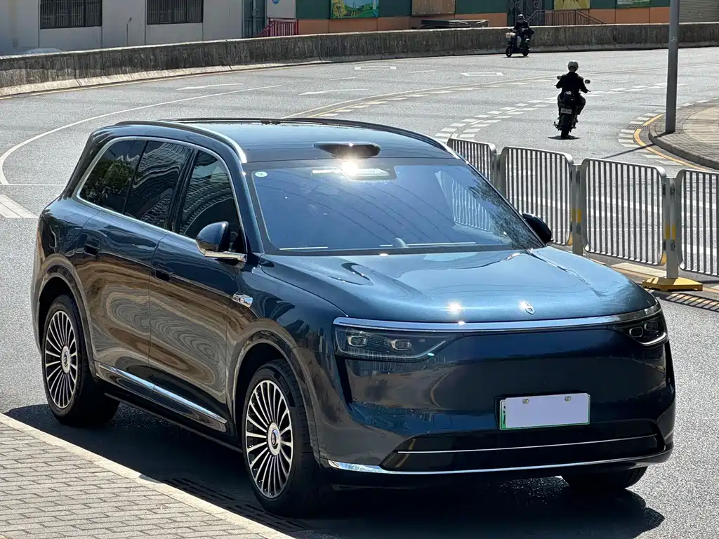 Wenjie M8 2025 extended range Ultra version 53.4kWh 5-seater version купить на сайте DeffCars