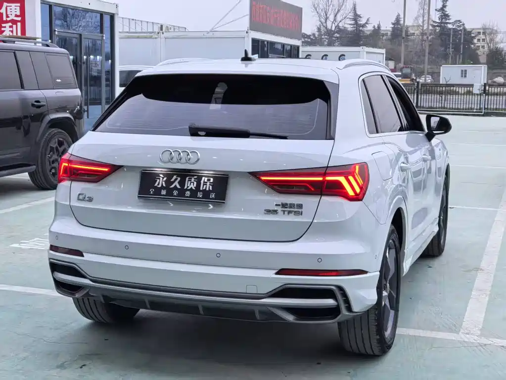Audi Q3 2021 35 TFSI Fashionable and Dynamic купить на сайте DeffCars