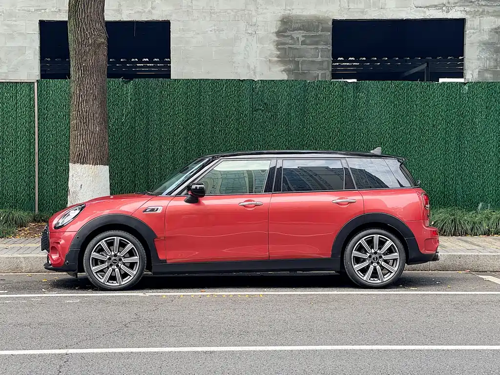 MINI CLUBMAN 2019 2.0T COOPER S купить на сайте DeffCars