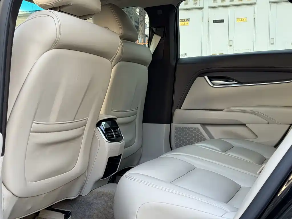 Cadillac XTS 2017 28T Elite купить на сайте DeffCars
