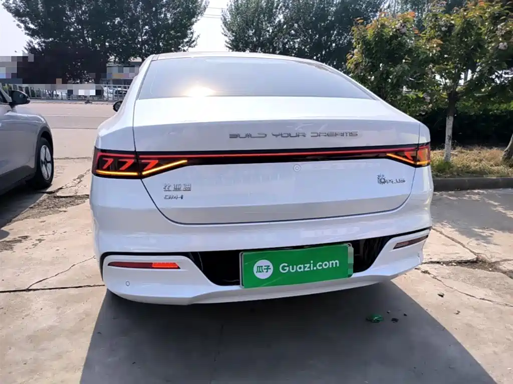 Qin PLUS 2024 Honor Edition DM-i 55KM Leading Model купить на сайте DeffCars
