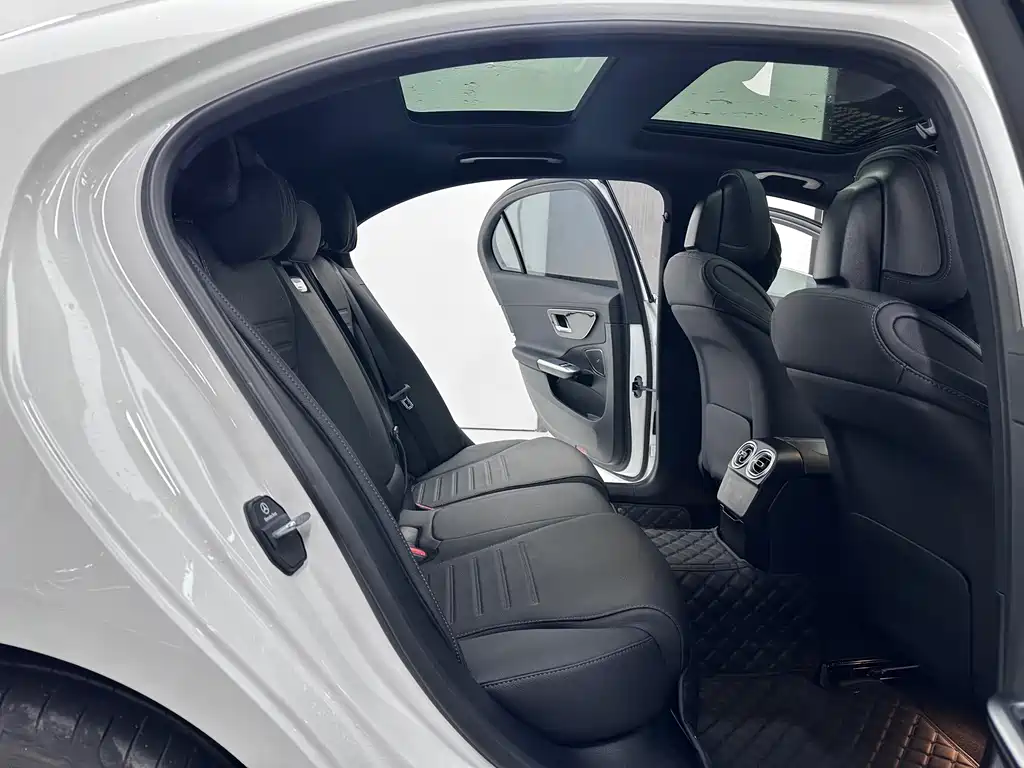 Mercedes-Benz C-Class 2025 facelift C 260 L sports version купить на сайте DeffCars