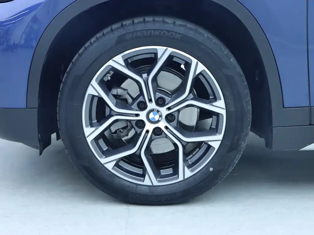 BMW X1 2021 sDrive20Li Exclusive Model купить на сайте DeffCars