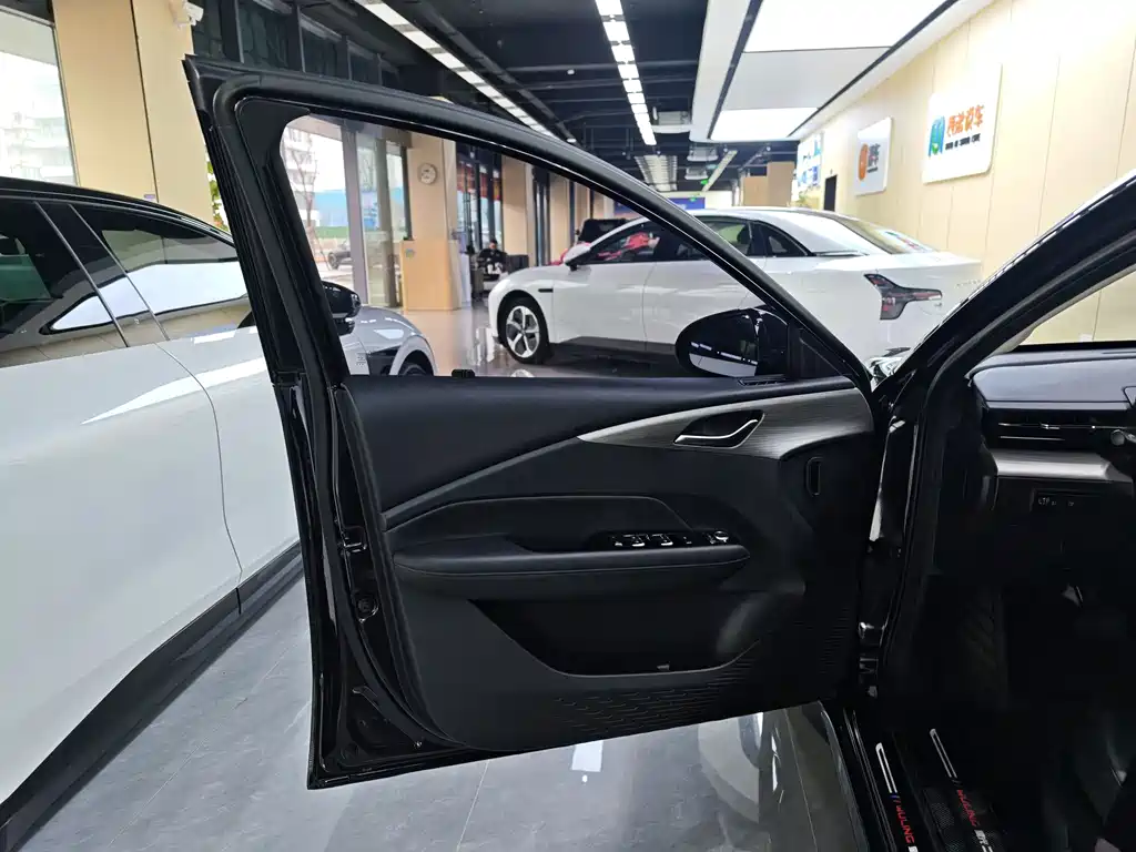 Wuling Starlight 2024 Co-creation Edition 150 Standard Type купить на сайте DeffCars