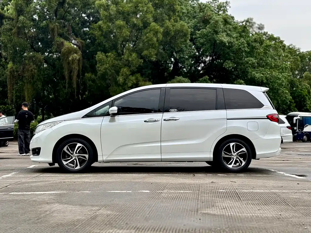 Odyssey 2015 facelift 2.4L Smart Edition купить на сайте DeffCars