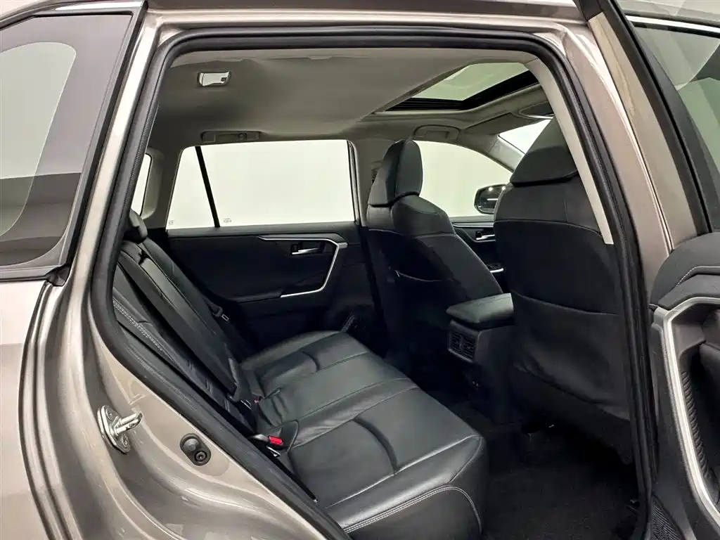 RAV4 Rongfang 2020 2.0L CVT two-wheel drive fashion PLUS version купить на сайте DeffCars