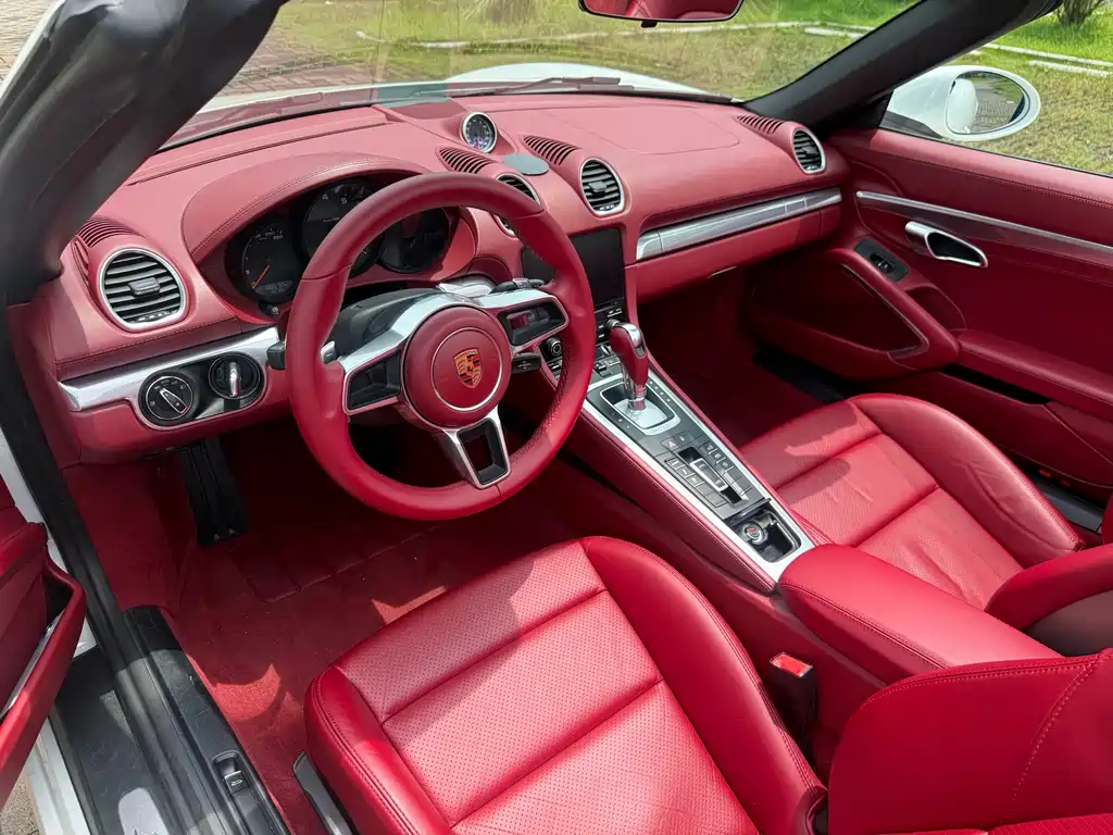 Porsche 718 2018款 Boxster 2.0T купить на сайте DeffCars