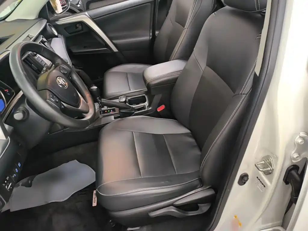 RAV4 Rongfang 2015 2.0L CVT two-wheel drive fashion version купить на сайте DeffCars
