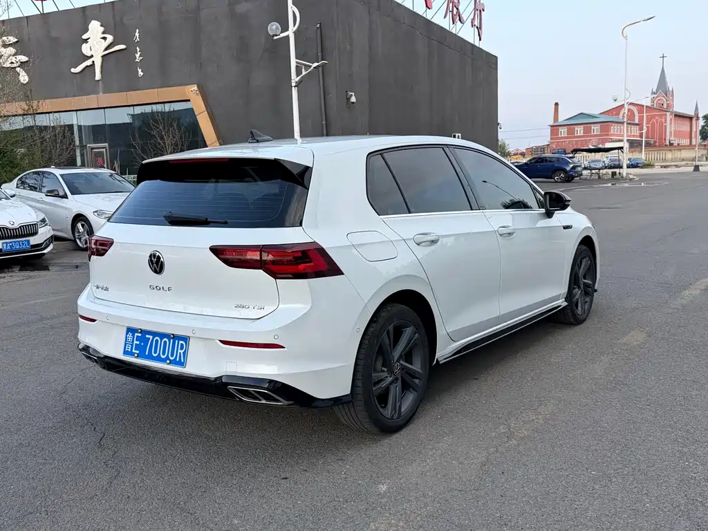 Golf 2023 280TSI DSG R-Line купить на сайте DeffCars