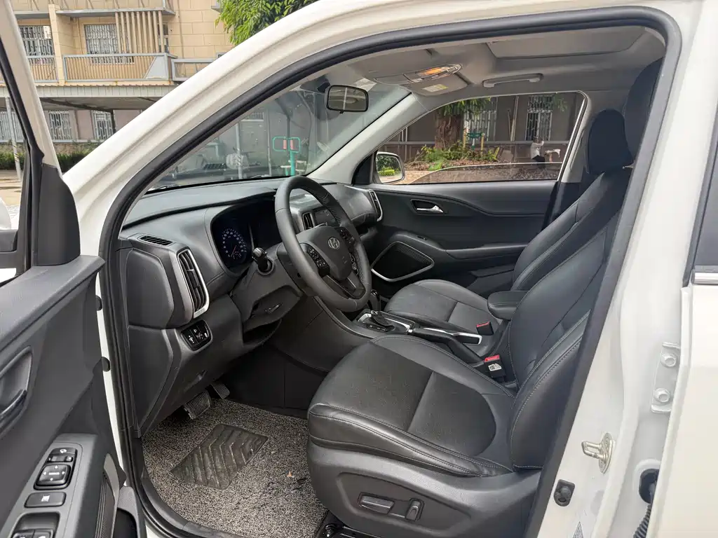 Beijing Hyundai ix35 2020 2.0L automatic two-wheel drive Zhiyong·Enjoy Edition купить на сайте DeffCars