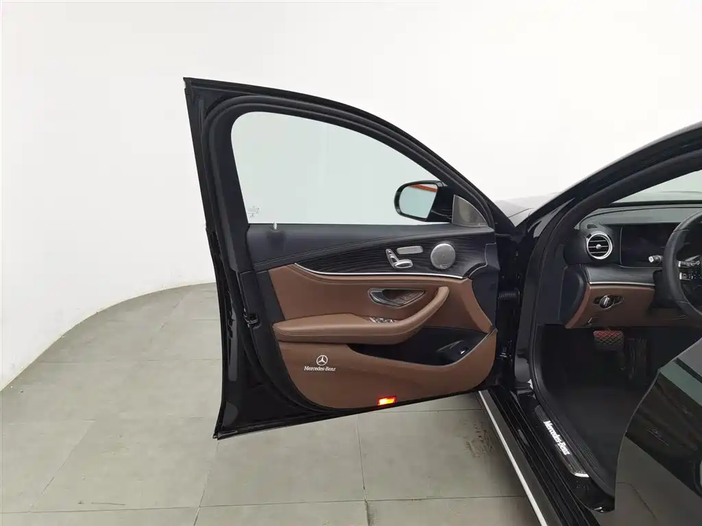 Mercedes-Benz E-Class 2021 facelift E 260 L sporty купить на сайте DeffCars