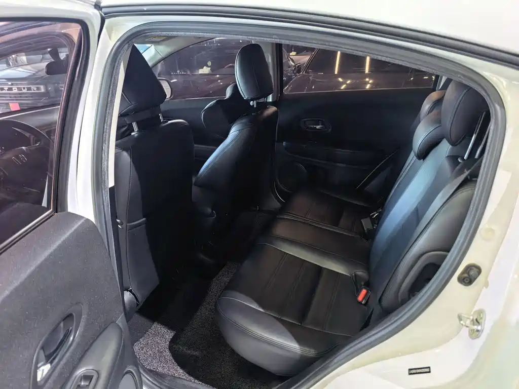 Vezel (HR-V) 2017 1.5L CVT two-wheel drive comfort model купить на сайте DeffCars