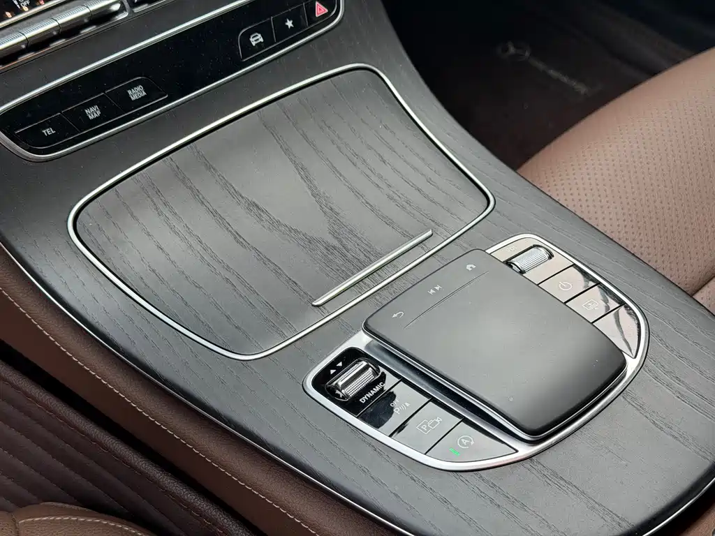 Mercedes-Benz E-Class 2021 E 300 L Luxury Model купить на сайте DeffCars