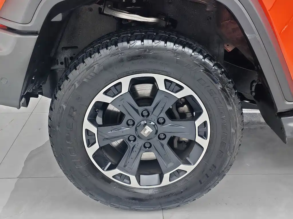 Tank 300 New Energy 2025 Hi4-T 37.1kWh купить на сайте DeffCars