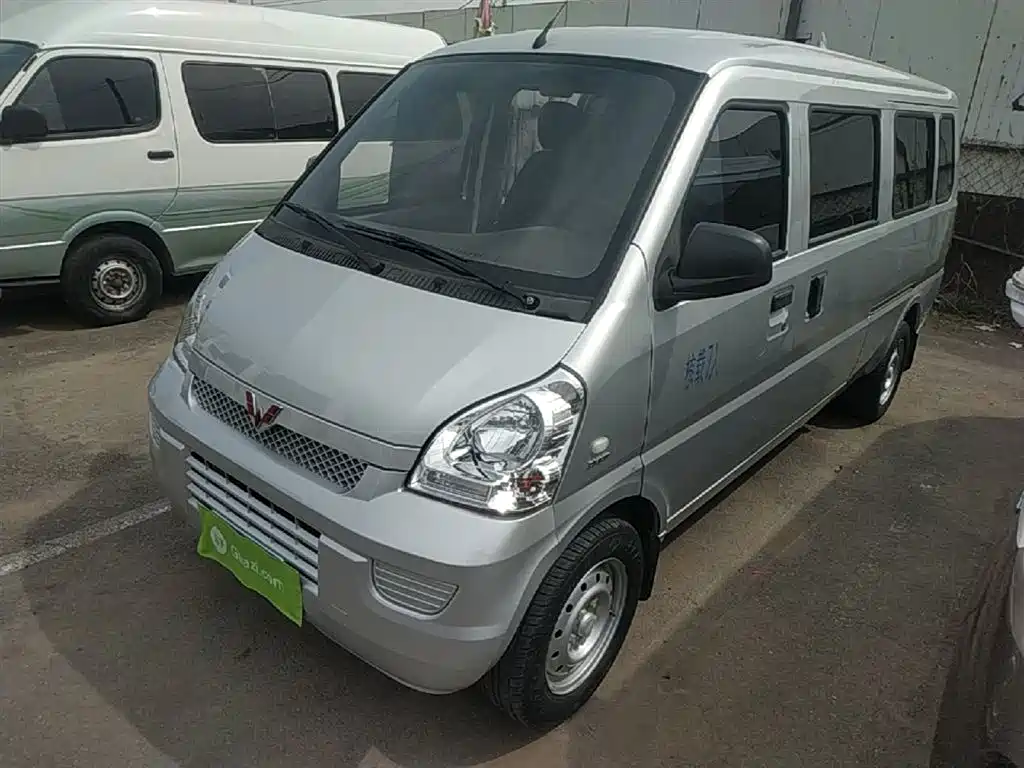 Wuling Rongguang 2021 1.5L extended basic model L3C купить на сайте DeffCars