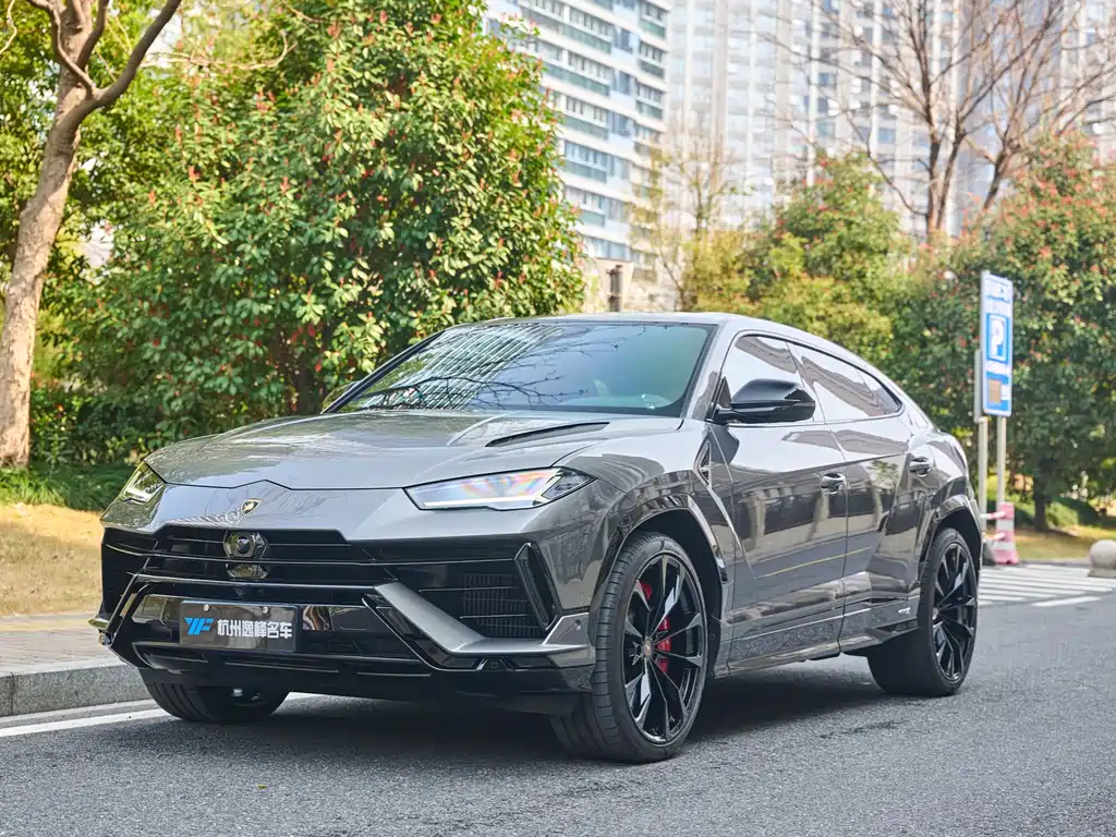 Urus 2023 4.0T V8 S купить на сайте DeffCars
