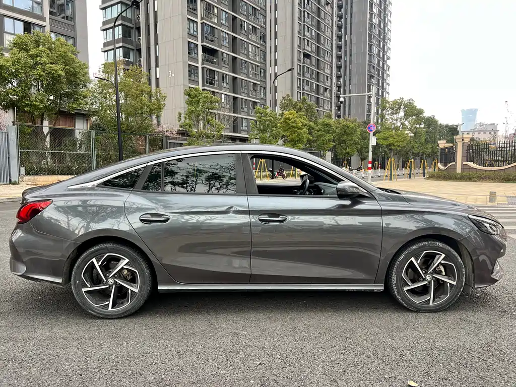 MG5 2021 300TGI DCT Green Luxury Edition купить на сайте DeffCars