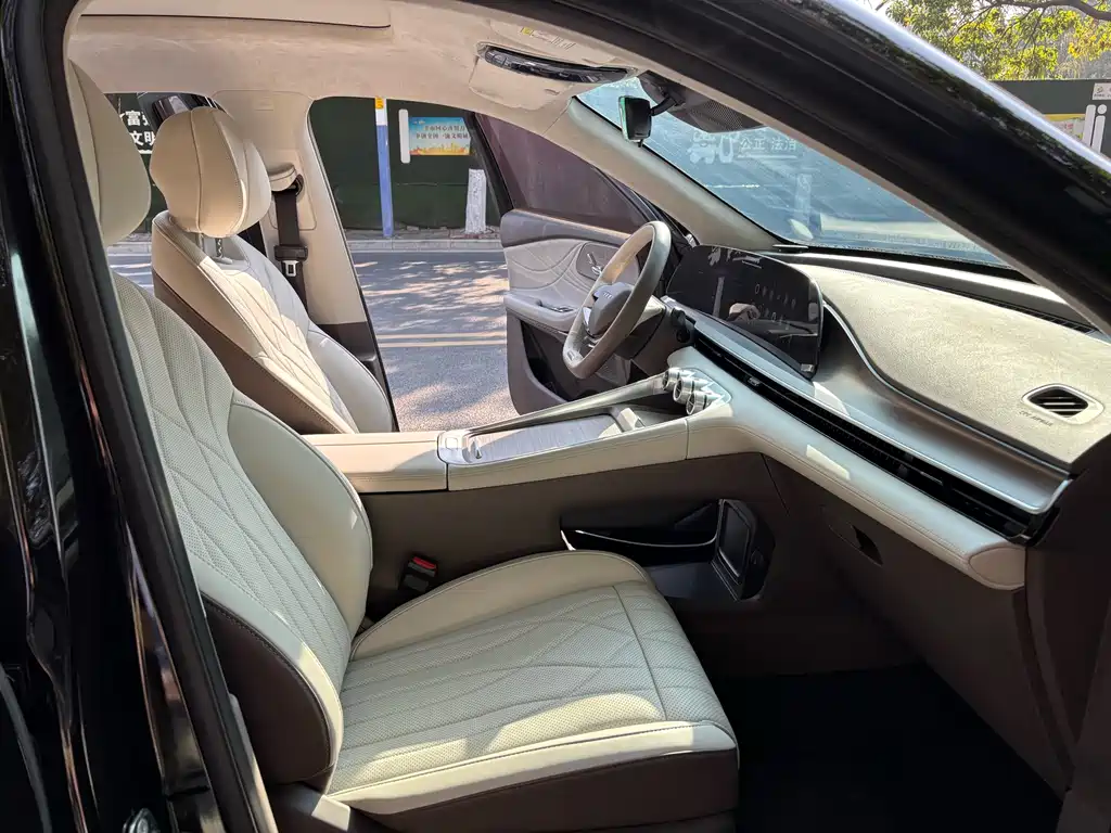 Yaoguang C-DM 2024 1.5T long battery life Pro купить на сайте DeffCars