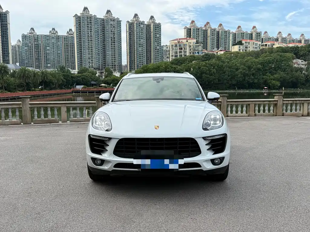 Macan 2017 Macan 2.0T купить на сайте DeffCars