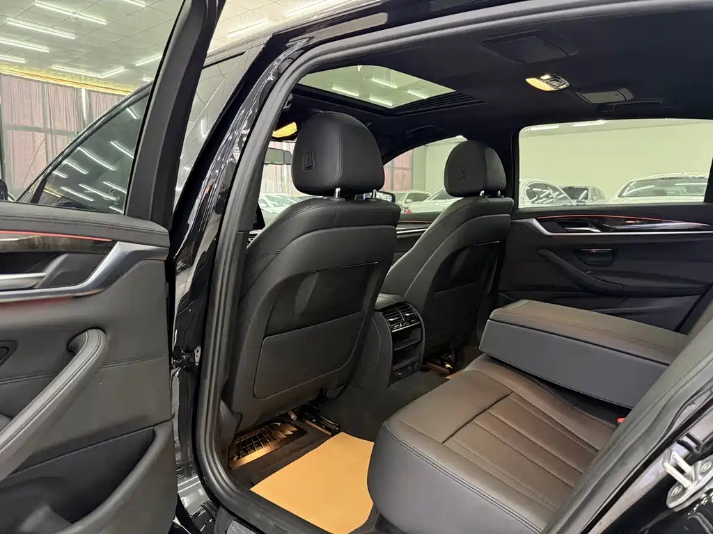 BMW 5 Series 2018 525Li M Sports Package купить на сайте DeffCars