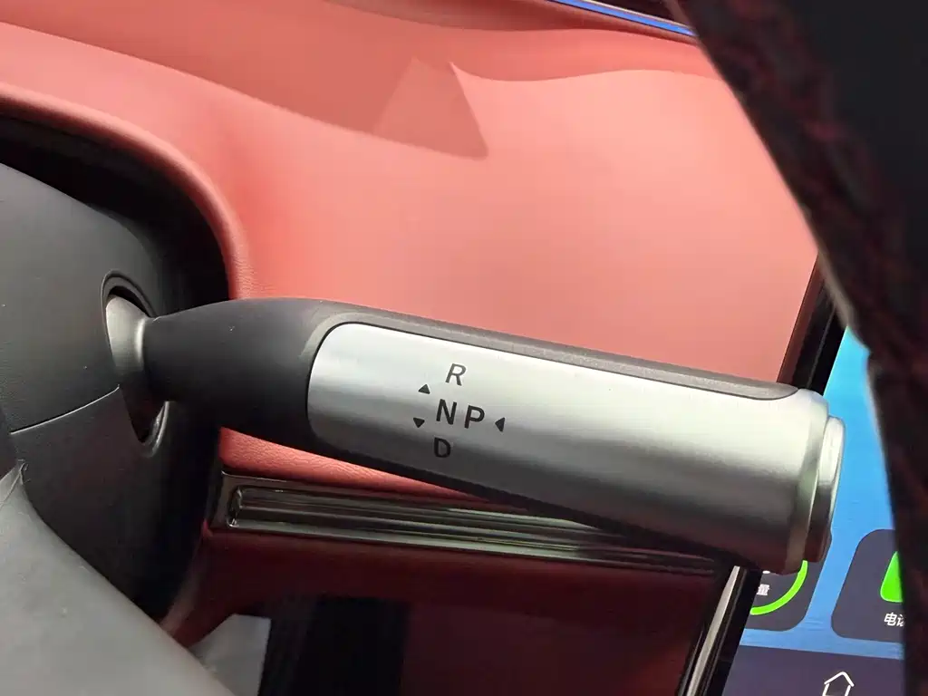 Zhijie R7 2026 pure electric UItra купить на сайте DeffCars