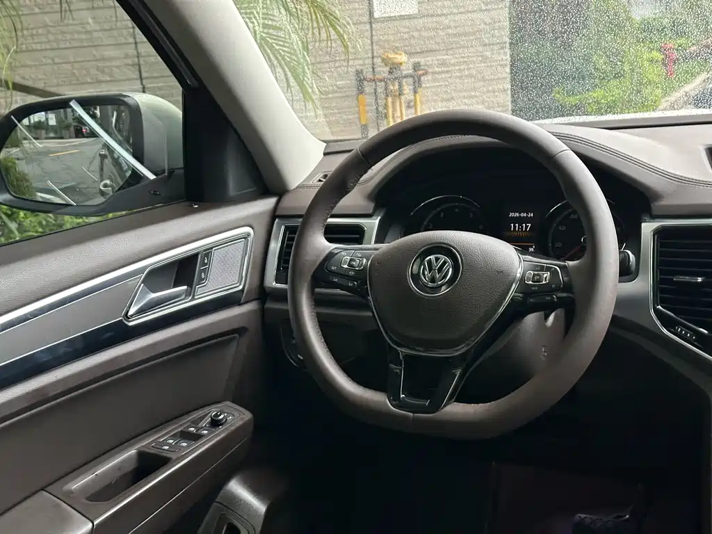 Touron 2019 380TSI four-wheel drive luxury version National VI купить на сайте DeffCars
